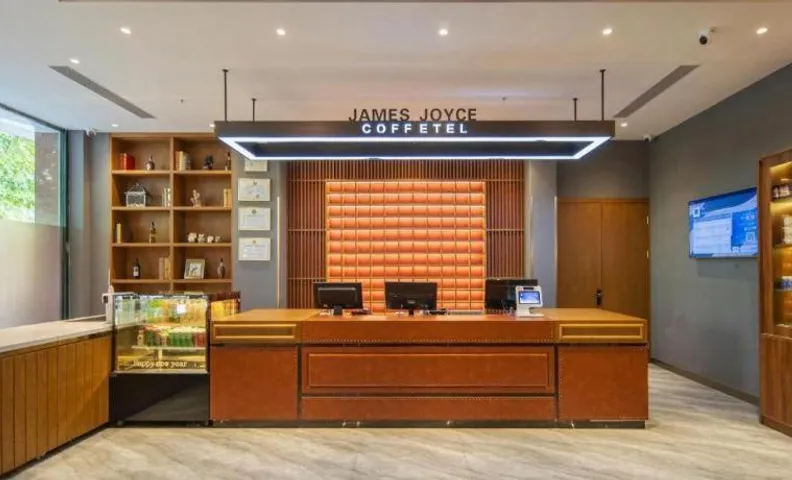 James Joyce Coffetel Shijiazhuang the Mixc Jinyuan Tower Airport Bus