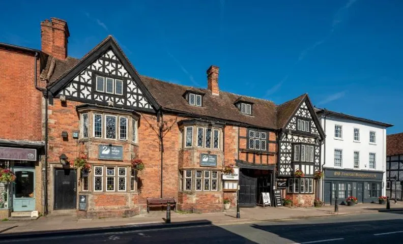 The White Swan Hotel Bar & Restaurant