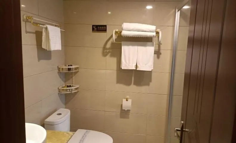 Lian Shan Longshan Garden Hotel