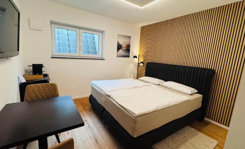 Modernes Gästezimmer nahe Frankfurt mit eigenem Bad und Zugang