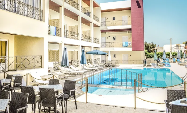 Alexandros Hotel