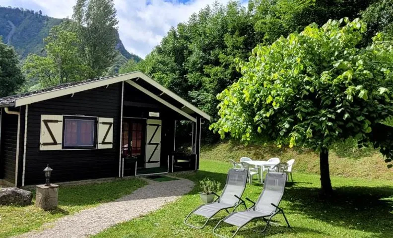 LES CHALETS de MONTORGUEIL