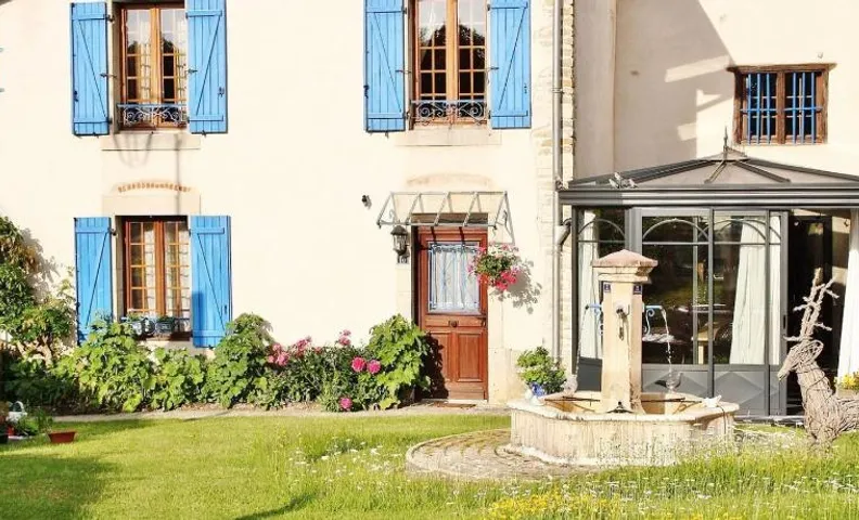 Chambre Fleur bleue, les Volets Bleus