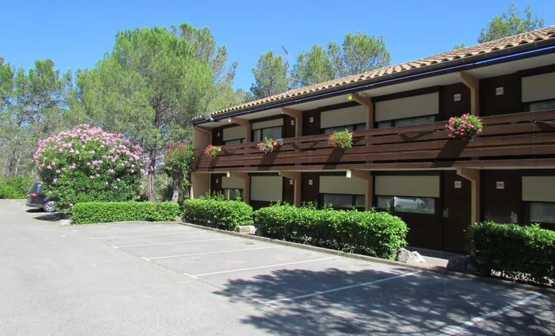 Kyriad Montpellier Nord - Saint Clement de Riviere