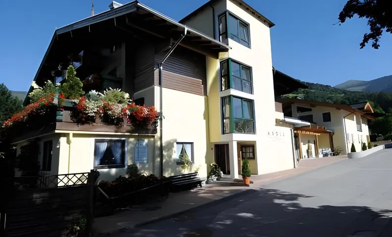 Hotel Gasthof Kroll, 1x Großglockner kostenlos, Kinder bis 12 Jahre frei, Restaurant mit regionaler