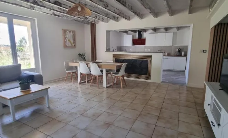 Maison à la campagne tout équipée