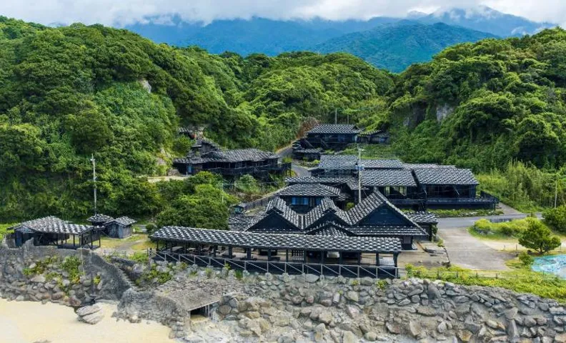 送陽邸