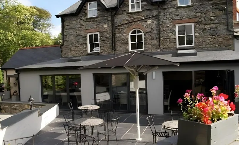 Wolfscastle Country Hotel
