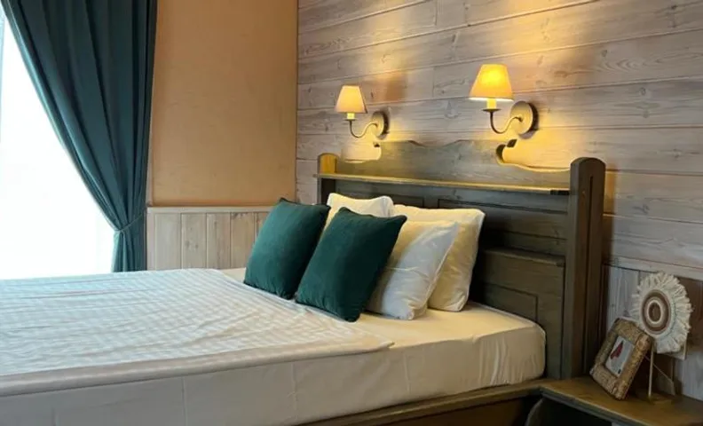 Agate Hotel