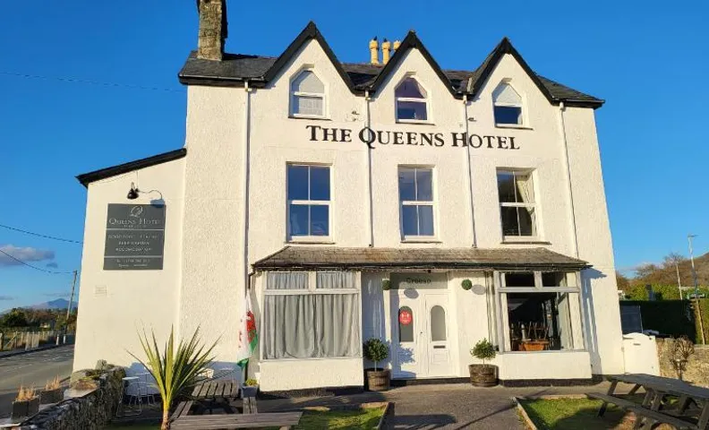 The Queens Hotel Harlech