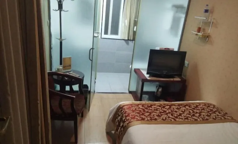 Chunjiang Hotel