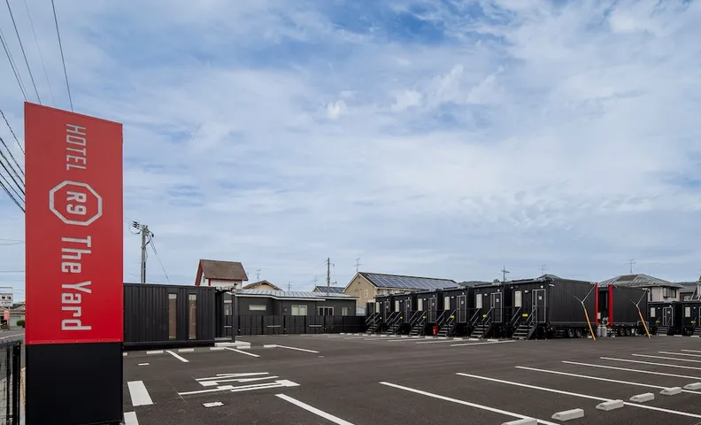 HOTEL R9 The Yard Shoo