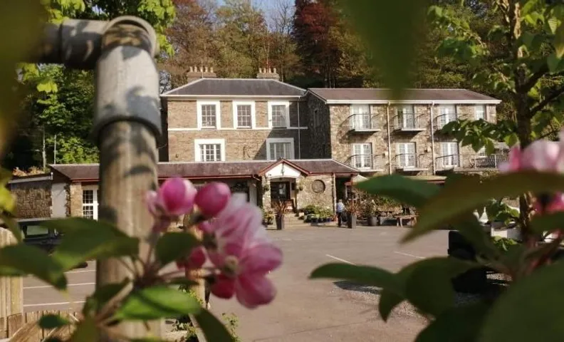 Three Rivers Hotel