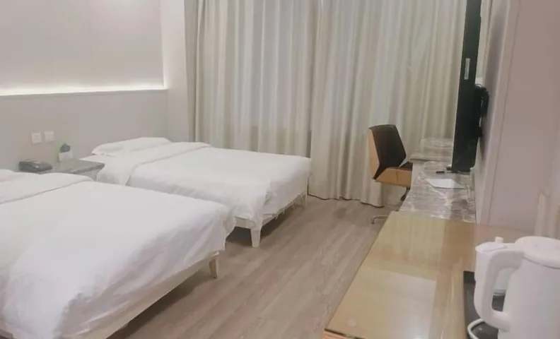 Duoflai Hotel (Mudanjiang High-speed Railway Station No.4 Middle School)