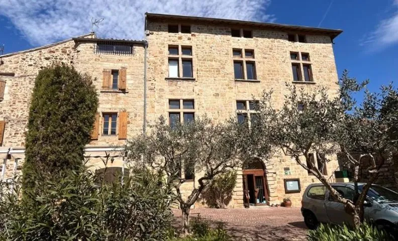 auberge des trois ami-es