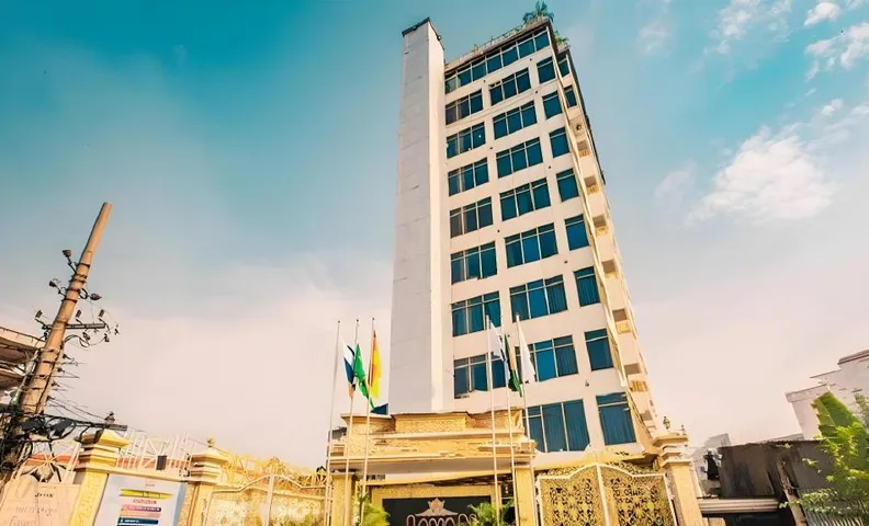 Javan Hotel
