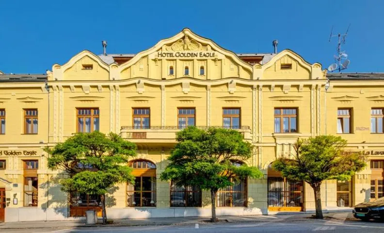 Hotel Golden Eagle