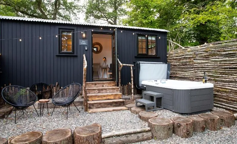 The Mar Huts - The Conic Hut
