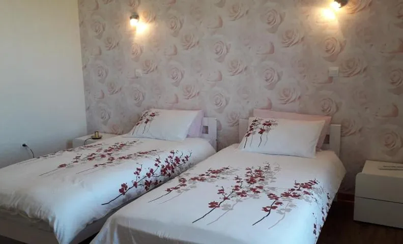 La Maison en Cézallier - Roses