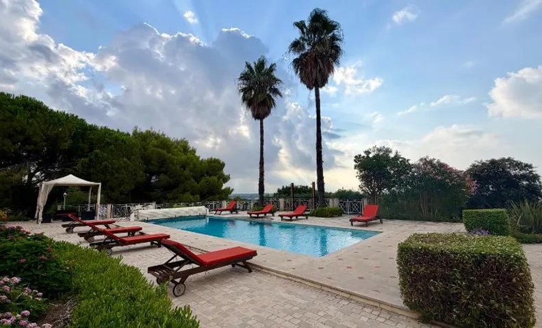 Domaine de Joce - Piscine & vue mer