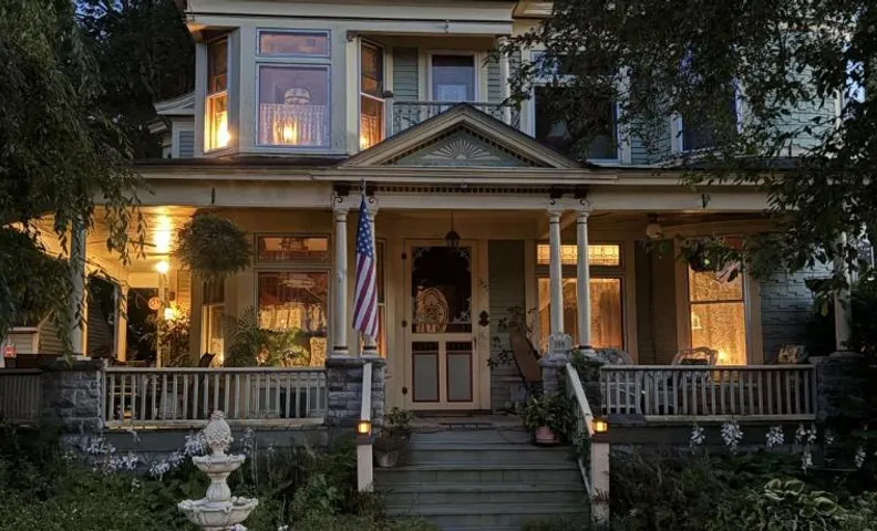 Bentley House Bed and Breakfast