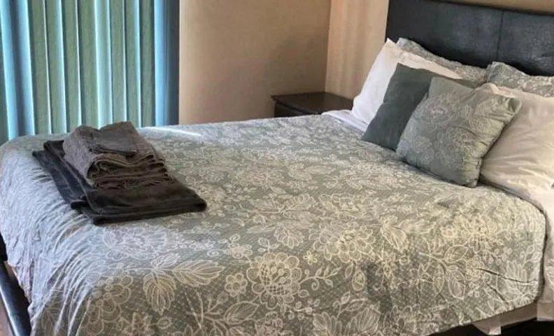 Irises House - private room in home