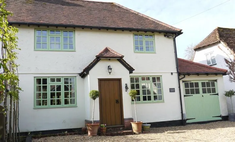 One Pelham Grove Bed & Breakfast