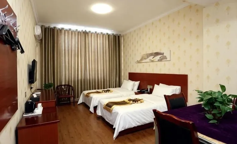 Bayun Hotel (Wuyuan Bus Station)