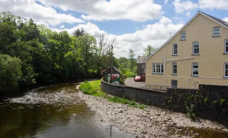 Riverbank Bed and Breakfast