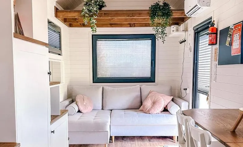 Dolce Casa 2 by Tiny Away