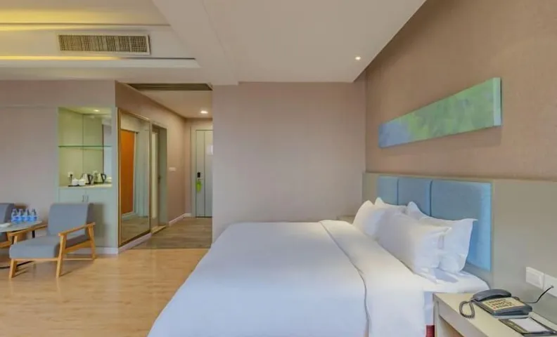 M Hotel (Dongguan Haichao)
