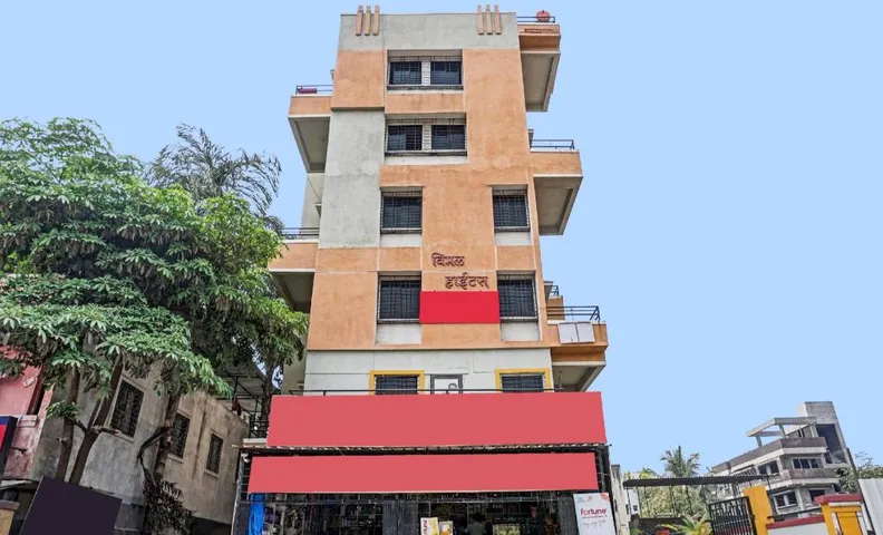 Hotel O Way Point