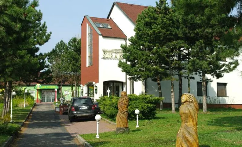 Hotel Sirak