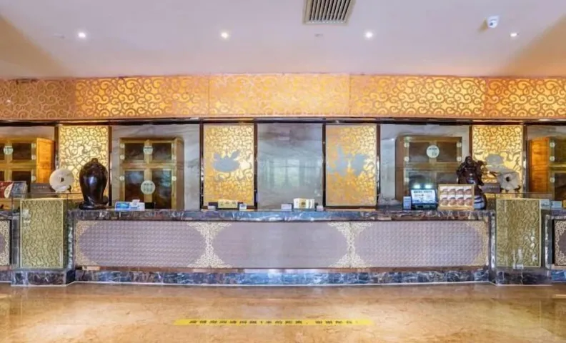 Baiyun Hotel (West Building)