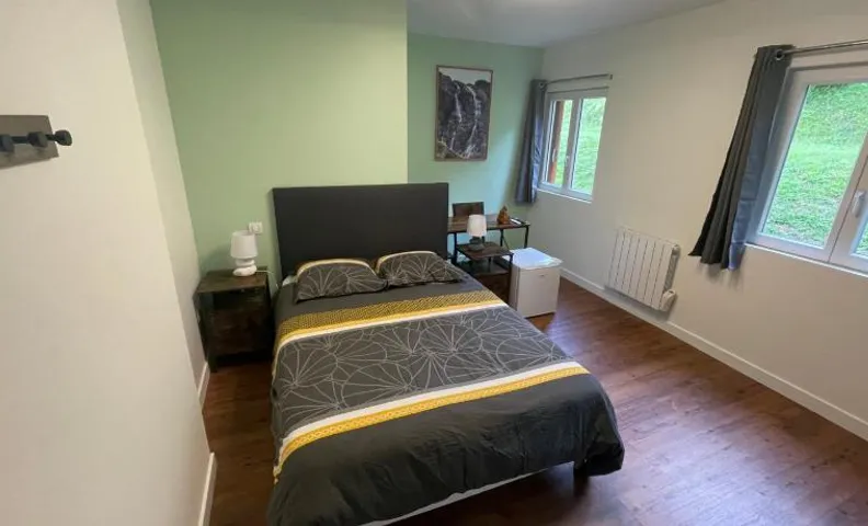 Chambre L Écureuil 2 personnes avec petit déjeuner inclus