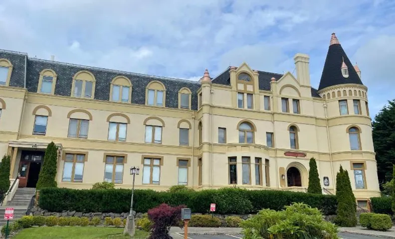 Manresa Castle
