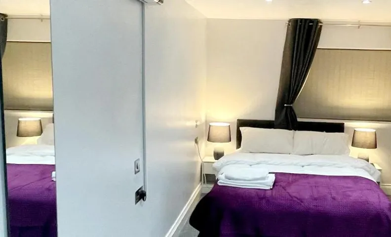 Cozy Studio Flat Romford, London