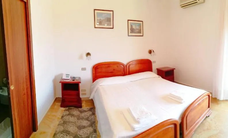 PARADISO Hotel & Banqueting
