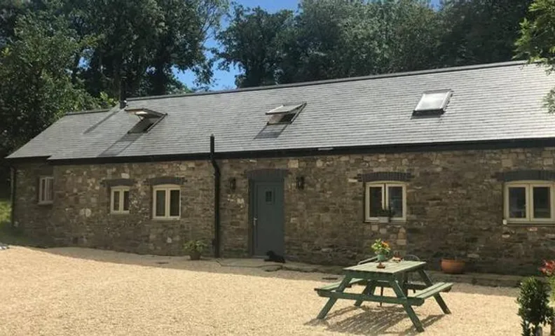 Crymlyn barn