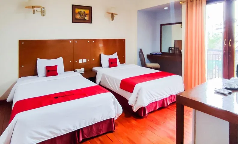 RedDoorz Plus @ Hotel Bukik Gadang Sijunjung