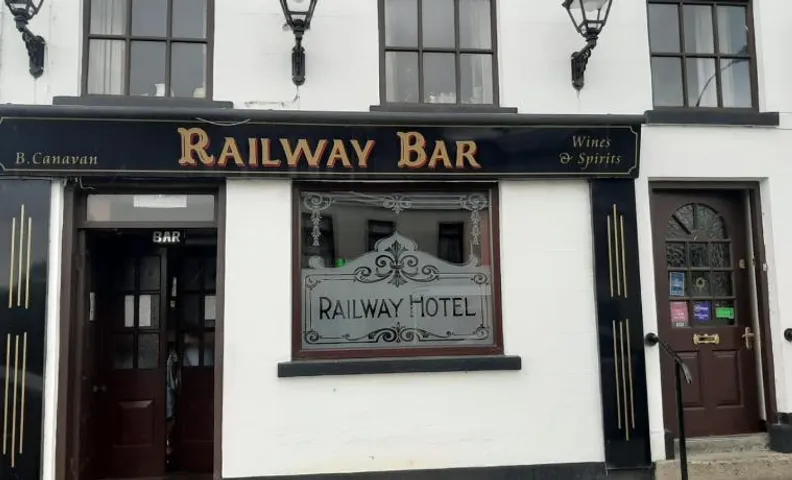 Railway Bar Accommodation