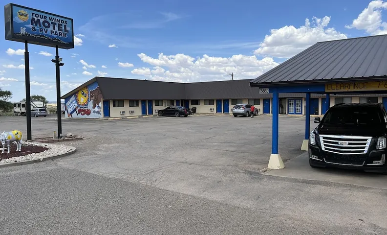 Four Winds Motel & RV Park