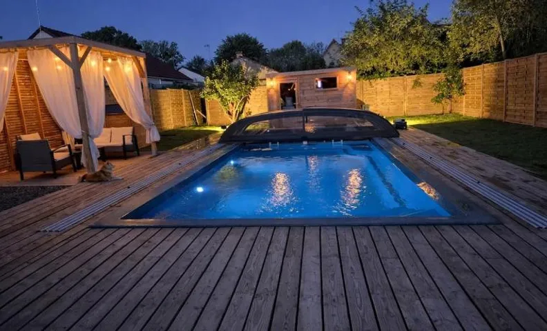 Lodge avec piscine chauffée privative et ou Studio avec son SPA, SAUNA HAMAMM privatifs