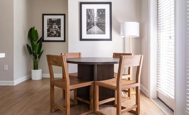 Kasa Freemorewest Charlotte