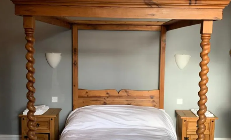 Lansdown House Bed & Breakfast