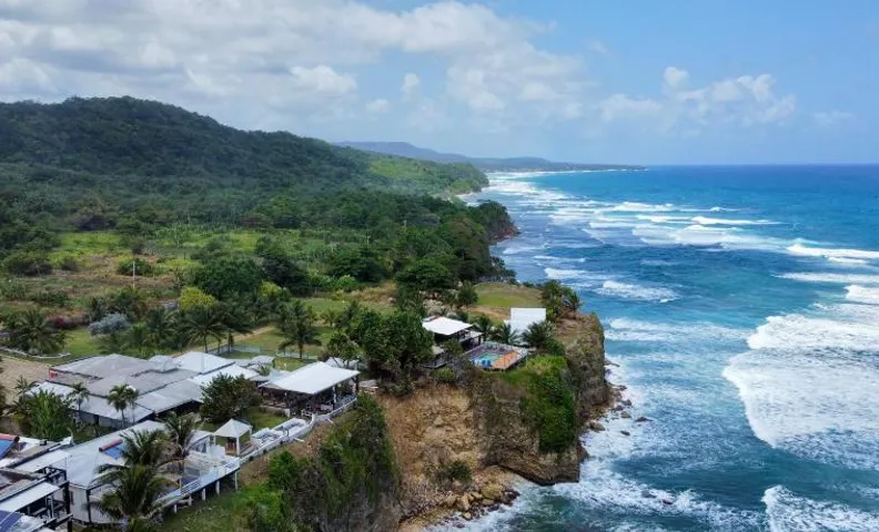 The Sea Cliff Hotel Resort & Spa