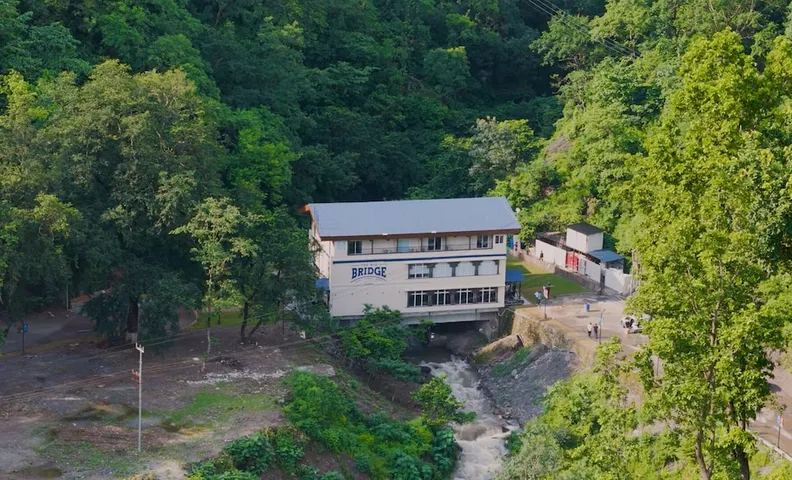 더 빅 브릿지