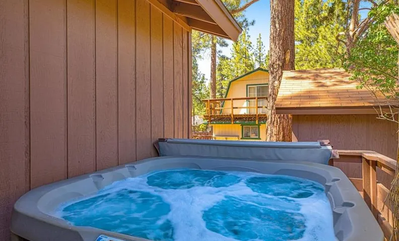 Country Club Cabin #357