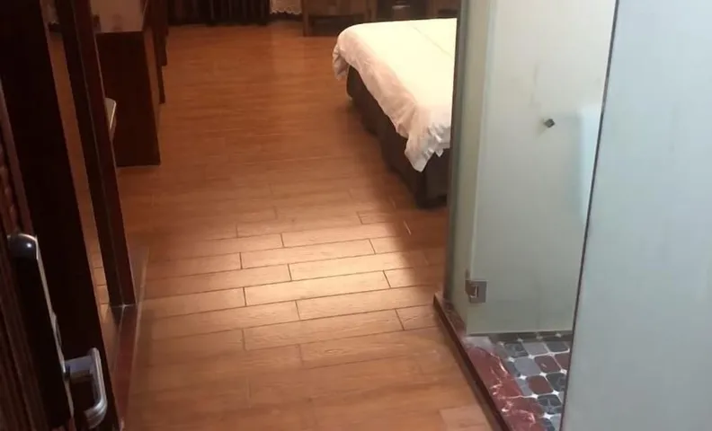 Huayang Hotel
