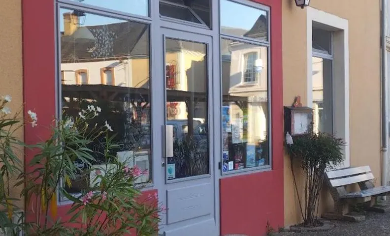 Le relais du chapeau rouge